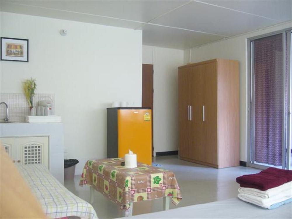 Impact Muang Thong Thani Service Condominium Пак-Крет Номер фото